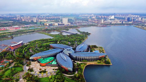 临港企业6月完成6起融资 集成电路占半,高瓴创投等12家投资机构出手